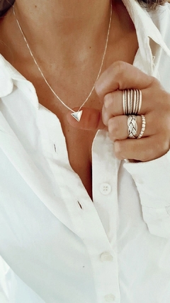 Collar triangulito chapita - comprar online