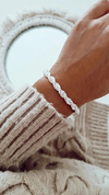 Pulsera entrelazada