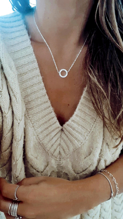 Collar circle calado shine
