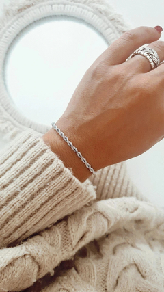 Pulsera torzada