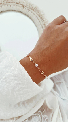 Pulsera corazon perlitas gold