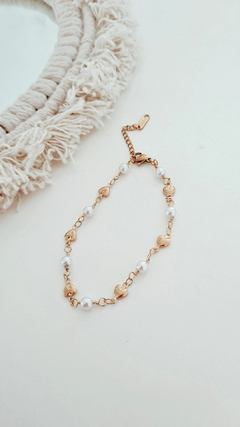 Pulsera corazon perlitas gold - comprar online