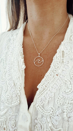 Collar olita en internet
