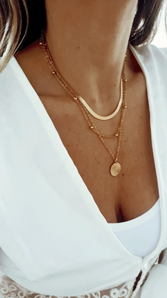 Collar triple chapita gold