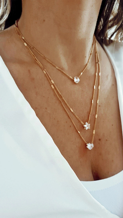 Collar triple cubics gold en internet