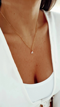 Collar triple cubic gold