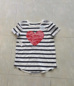 Remera Gap Kids Talle L Con Un Corazón De Lentejuelas