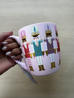 Taza ceramica cascanueces