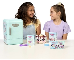 Cookeez Makery Nevera Mágica Peluche Sorpresa Color Agua - tienda online