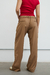 Pantalón Nexo marrón en internet