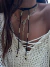 Collar Emily Gold na internet