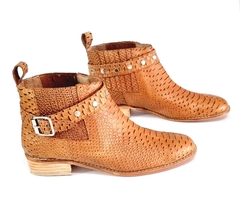 Botas Andi en internet