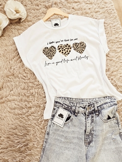 Remera Cora blanca en internet