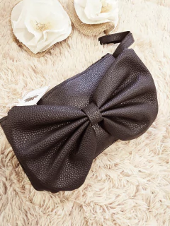 Cartera Moño Negra en internet