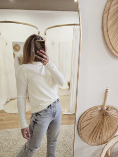 Sweater Lorena Crema - comprar online