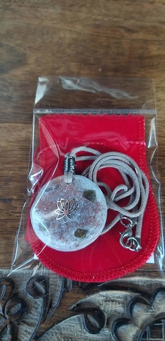 Orgonite pingente flor de lótus 4cm - elevação da consciência - comprar online