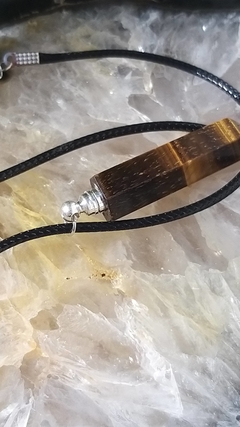 Pingente ponta de olho de tigre com reservatório - 3,9cm - comprar online
