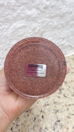Suporte para óculos com base de orgonite e quartzo azul na internet