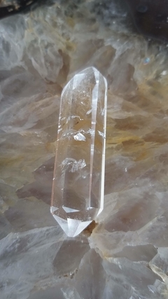 Cristal de quartzo biterminado 6,2cm extralimpo - 24g - comprar online