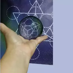 Bola de cristal k9 80mm e suporte giratório de madeira na internet