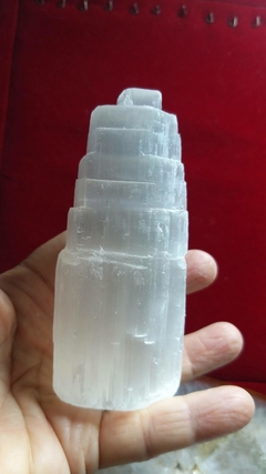 Torre de selenita bruta 10cm