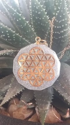 Orgonite pingente semente da vida - energizador