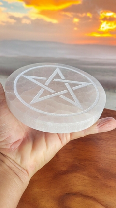 Placa de selenita 12cm Pentagrama - 393g - comprar online