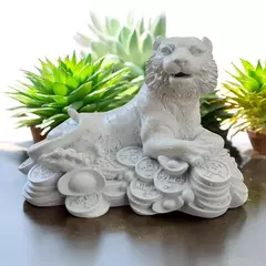 Estátua Tigre com Moedas Feng Shui - 11cm - Branco