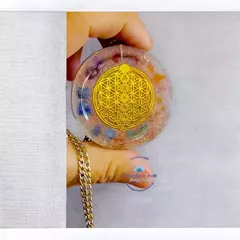 Orgonite pingente chakras e mandala flor da vida com símbolos dos chakras 4,9cm na internet