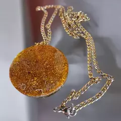 Pingente de Orgonite Redondo com Energia da Prosperidade - modelo 3 na internet
