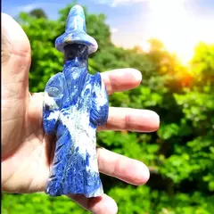 Escultura de Mago em Pedra Rubi Zoisite, Shiva Lingam ou Sodalita - Preço unitário - comprar online