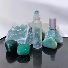 Frascos Leitosos com cristais e roll on mesma pedra - escolha pelo cristal - 9 opções - Orgonites e loja de artigos esotéricos
