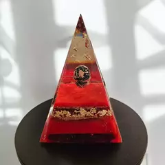 Pirâmide de orgonite (18x12)cm - Vitalidade e Proteção - Orgonites e loja de artigos esotéricos