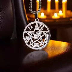 Pingente Amuleto Tetragrammaton Aço Inoxidável Vazado 2,7cm - comprar online