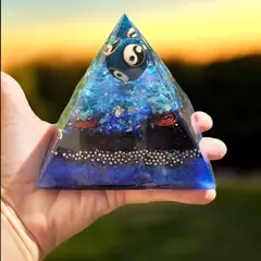 Pirâmide de Orgonite (9x10)cm - Intuição e conexão espiritual