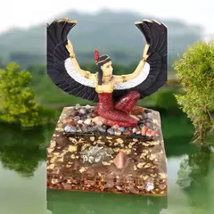 Escultura Artesanal da Deusa Egípcia Maat - Verdade e Justiça na base de orgonite