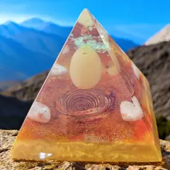 Pirâmide de Orgonite (9x10)cm - Autoestima e Alegria de Viver