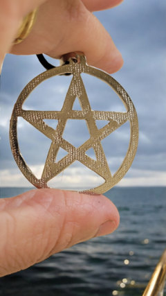 Pingente Amuleto Pentagrama com colar couro sintético 60cm