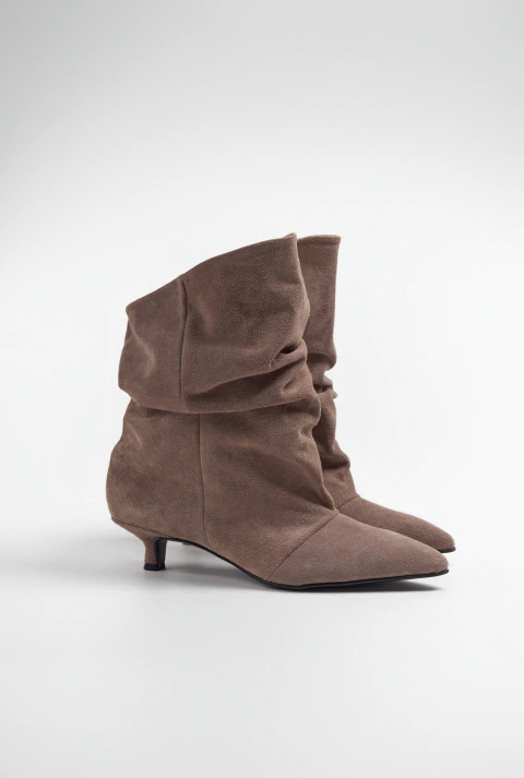 Bota Caña baja Cuero. VORA - tienda online