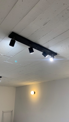 BARRAL A TECHO 4 SPOT GASPAR - NEGRO O BLANCO - tienda online