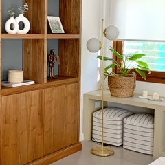 LAMPARA DE PIE 2L- LUPE DORADA - comprar online