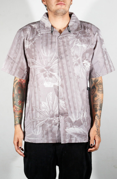 Primitive Camisa Highness