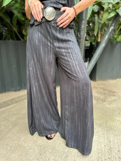 Palazo Cyan en internet