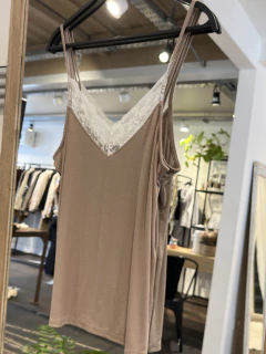 Imagen de Musculosa Bruma