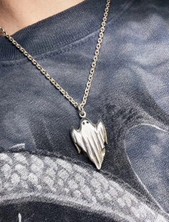 COLLAR FANTASMA en internet