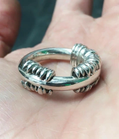 ANILLO ALIEN en internet