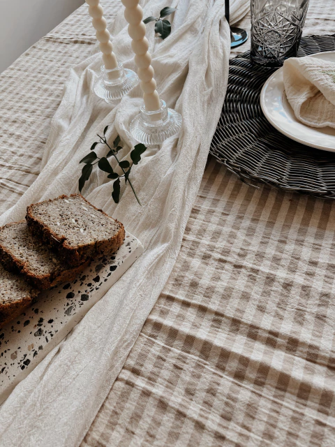 Mantel raya fina arena