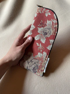 Estuche IMPERMEABLE en internet