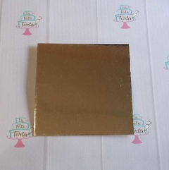 Cuadrado de carton dorado 18*18