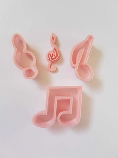 Set de cortantes mini notas musicales de 4 cm aprox